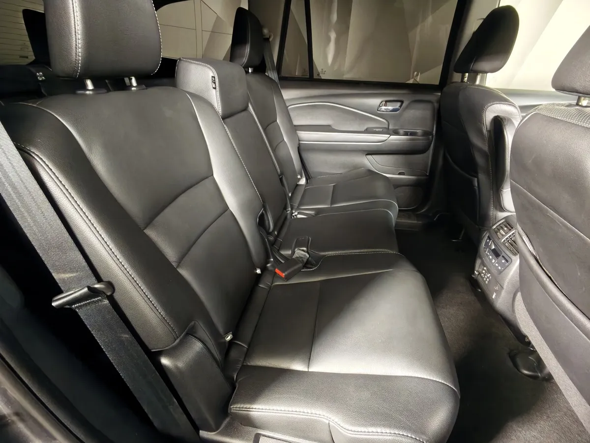 Honda Pilot 3.0 V6 AT (249 л.с.) Серый в АВИЛОН. Слайд №15