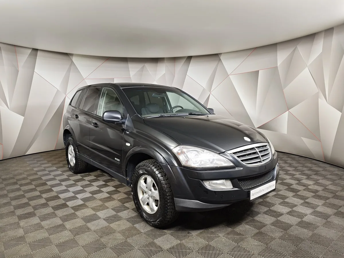 SsangYong Kyron 2.3 MT 4WD (150 л.с.) Черный в АВИЛОН. Слайд №3