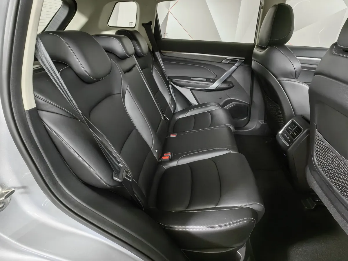Geely Atlas Pro 1.5T 7DCT AWD (177 л.с.) Flagship Серый в АВИЛОН. Слайд №16