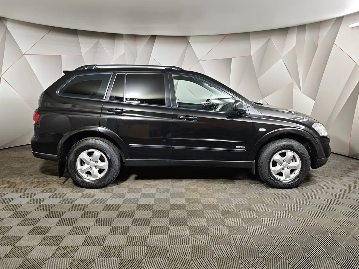 SsangYong Kyron 2.3 E-Tronic 4WD (150 л.с.) Черный в АВИЛОН. Слайд №6