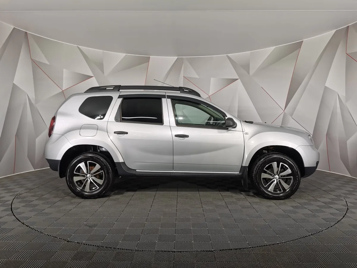 Renault Duster 1.6 MT (114 л.с.) Серый в АВИЛОН. Слайд №6