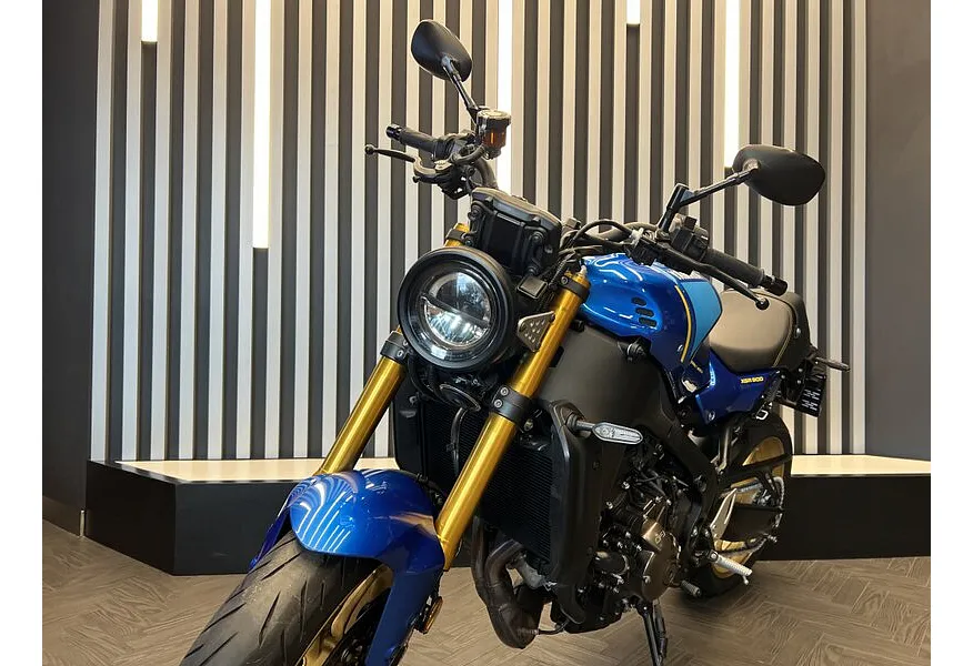 Yamaha XSR900 888 см³ (120 л.с.) (120) 888 Синий в АВИЛОН. Слайд №10
