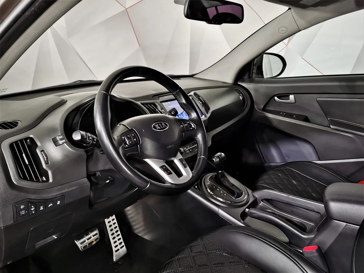Kia Sportage 2.0 AT 4WD (150 л.с.) Luxe Коричневый в АВИЛОН. Слайд №17