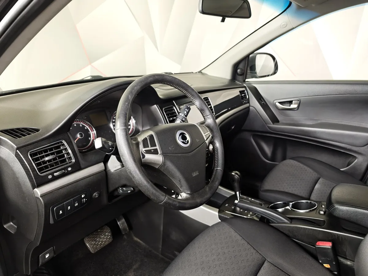 SsangYong Actyon 2.0 AT AWD (149 л.с.) Черный в АВИЛОН. Слайд №18