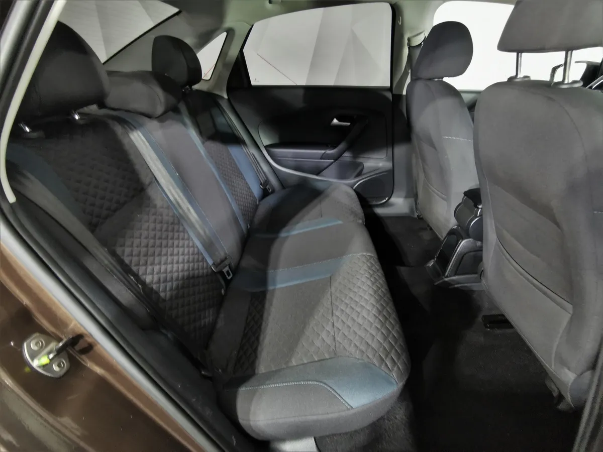 Volkswagen Polo 1.6 Tiptronic (105 л.с.) Comfortline Коричневый в АВИЛОН. Слайд №15