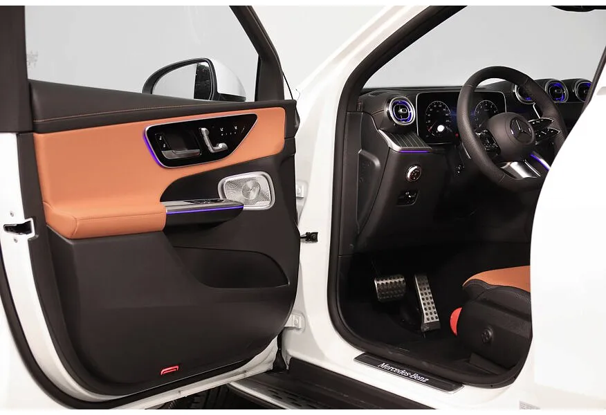 Mercedes-Benz GLC Купе 300 9G-TRONIC 4MATIC (272 л.с.) Белый в АВИЛОН. Слайд №14