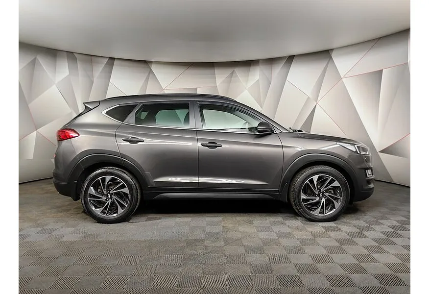 Hyundai Tucson 2.0 CRDi AT 4WD (185 л.с.) High-Tech Коричневый в АВИЛОН. Слайд №6