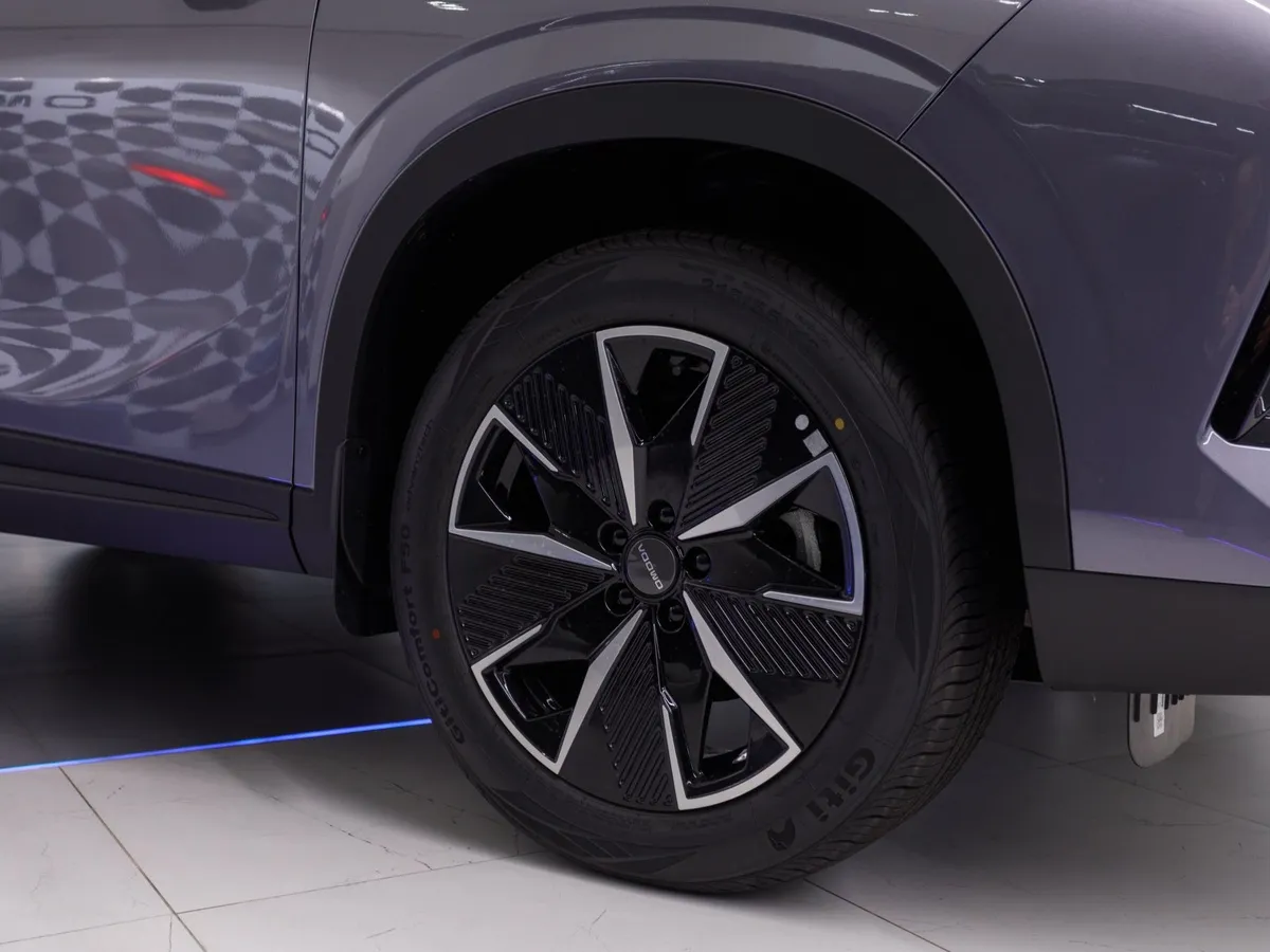 Omoda C5 1.5T DCT AWD (147 л.с.) Стиль Серый в АВИЛОН. Слайд №20