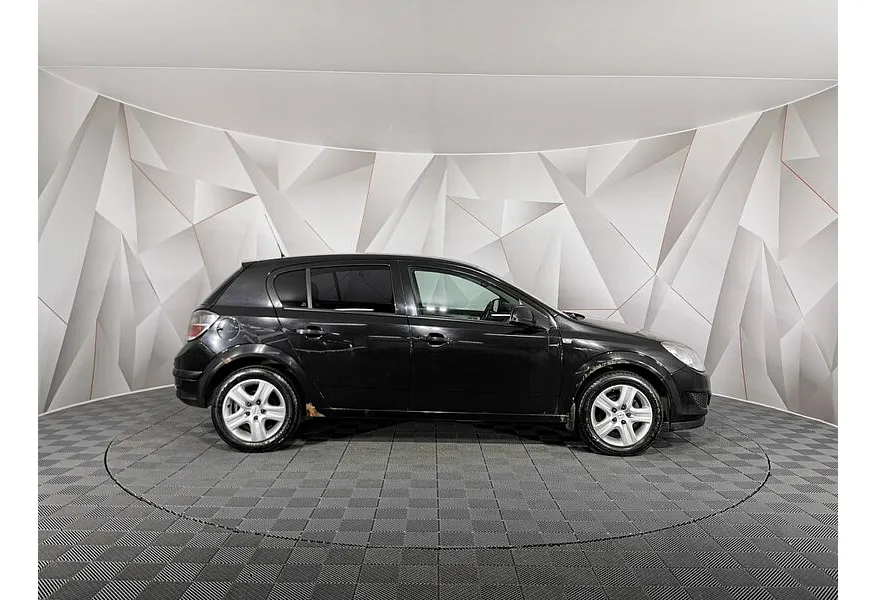 Opel Astra 1.8 AT (140 л.с.) Черный в АВИЛОН. Слайд №6