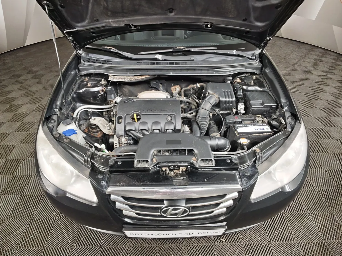 Hyundai Elantra 1.6 MT (105 л.с.) Черный в АВИЛОН. Слайд №10