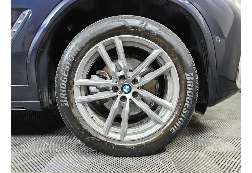 BMW X4 xDrive20d Steptronic (190 л.с.) Черный в АВИЛОН. Слайд №7