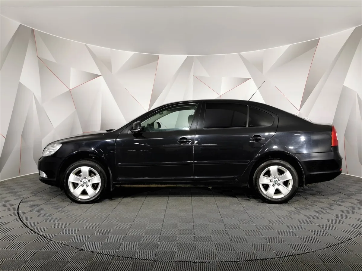 Skoda Octavia 1.8 TSI DSG (152 л.с.) Черный в АВИЛОН. Слайд №5