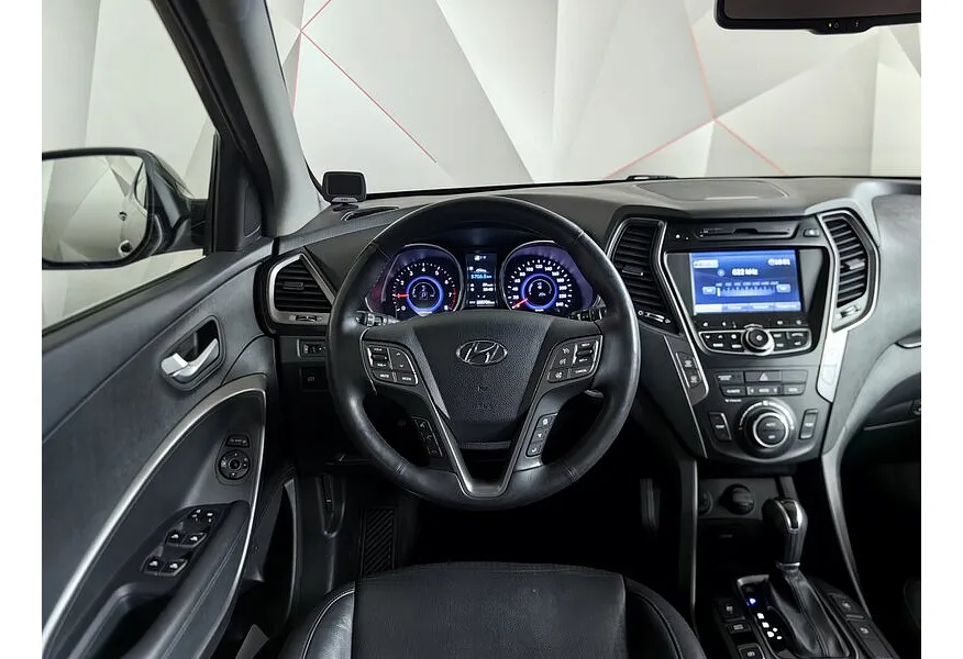 Hyundai Santa Fe 2.4 AT 4WD (175 л.с.) Sport Золотой в АВИЛОН. Слайд №20