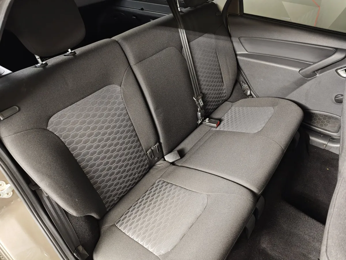 ВАЗ (Lada) Granta 1.6 MT (90 л.с.) Comfort Коричневый в АВИЛОН. Слайд №15