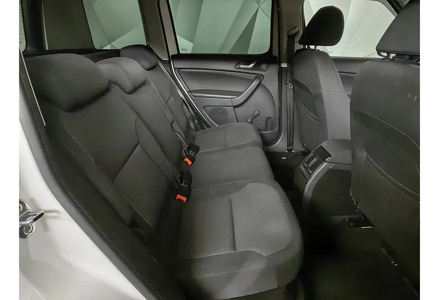 АВИЛОН - Skoda Yeti 1.8 TSI 4x4 DSG (152 л.с.) Белый - slide 9