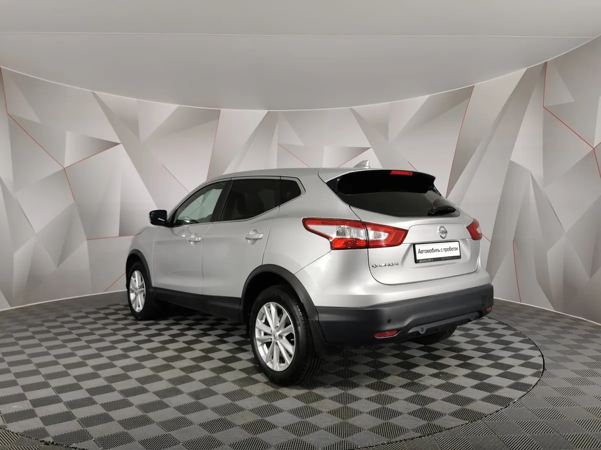 Nissan Qashqai 2.0 CVT (144 л.с.) Серебристый в АВИЛОН. Слайд №4