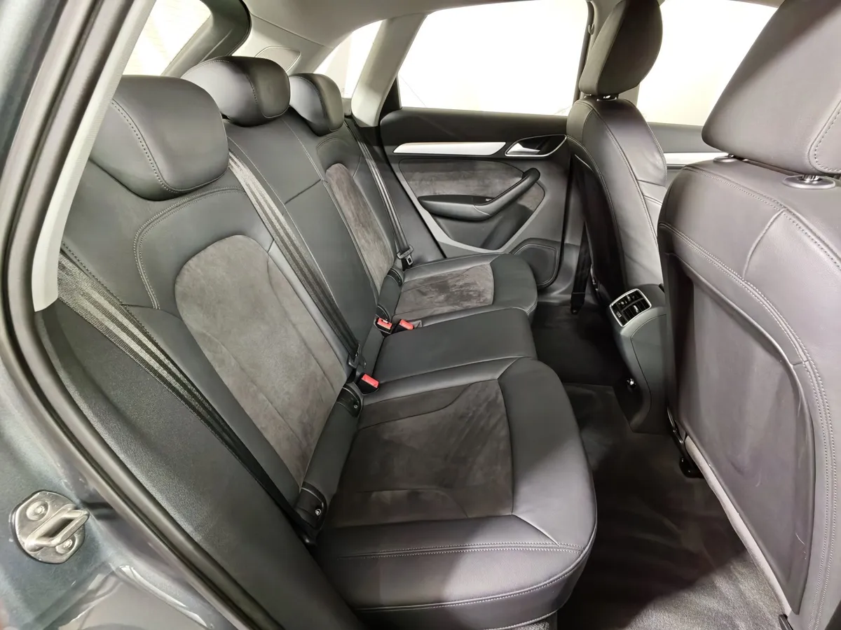 Audi Q3 2.0 TFSI S tronic quattro (180 л.с.) Sport Серый в АВИЛОН. Слайд №15