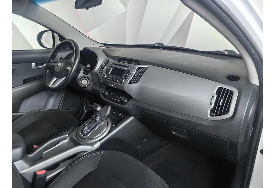 АВИЛОН - Kia Sportage 2.0 AT (150 л.с.) Белый - slide 14