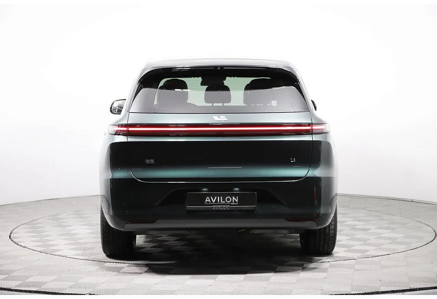 Li Auto L6 1.5 AT 4WD (150 л.с.) Max Зеленый в АВИЛОН. Слайд №4