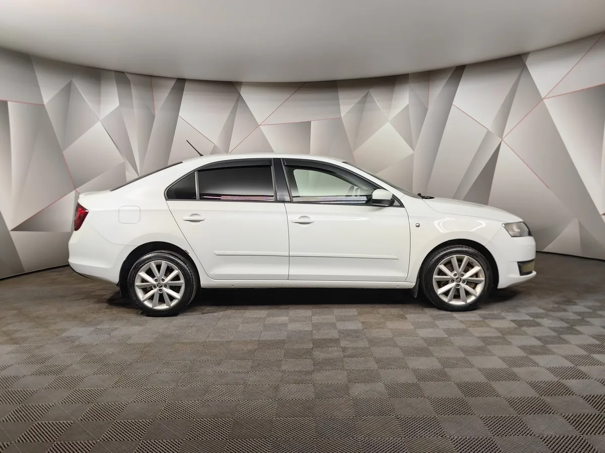 Skoda Rapid 1.4 TSI DSG (125 л.с.) Active Белый в АВИЛОН. Слайд №6