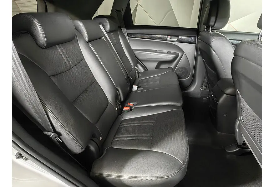 АВИЛОН - Kia Sorento 2.2 CRDi AT AWD (200 л.с.) Luxe Серебристый - slide 11