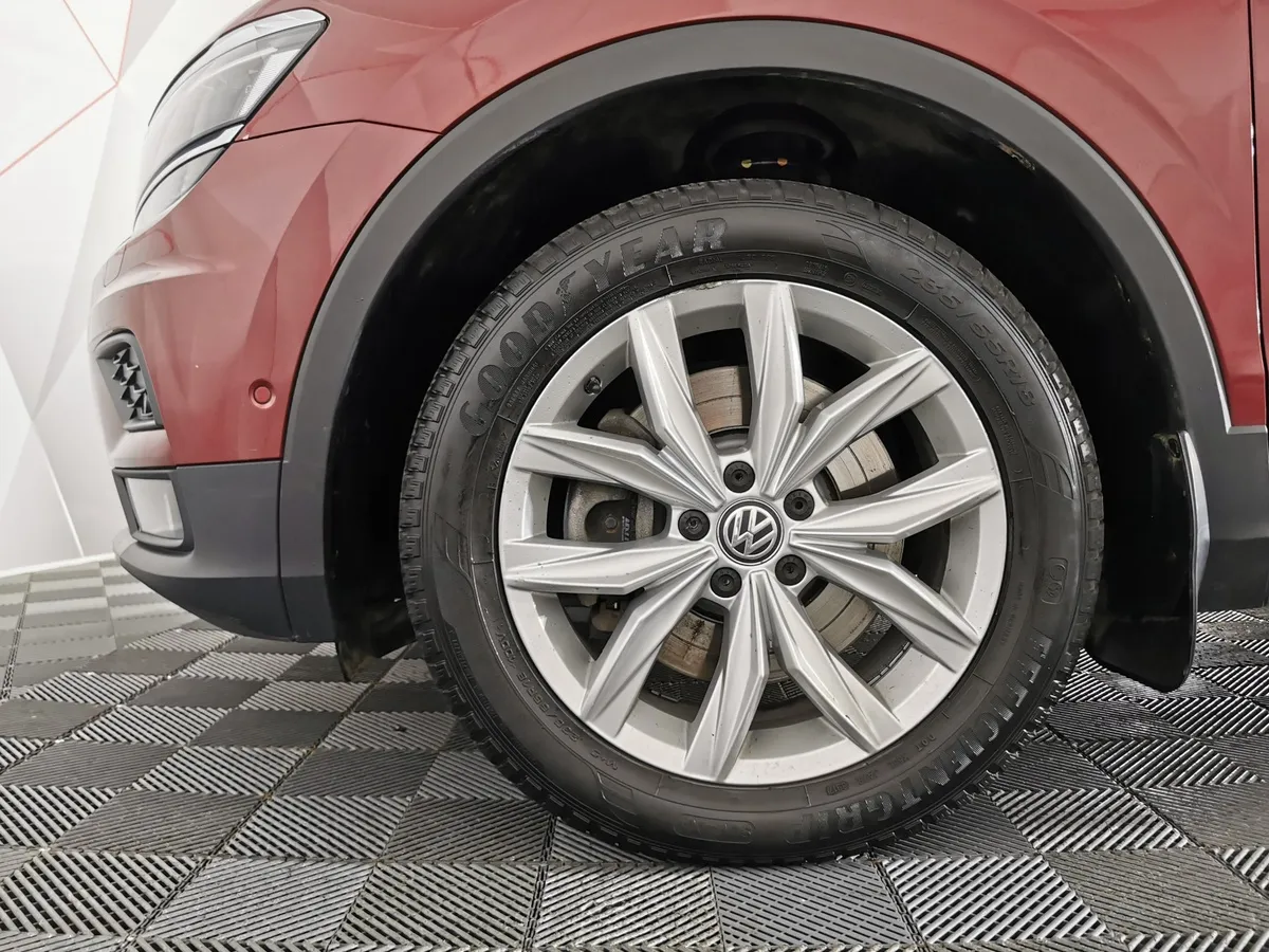 Volkswagen Tiguan 2.0 TSI 4Motion DSG (180 л.с.) Highline Красный в АВИЛОН. Слайд №9