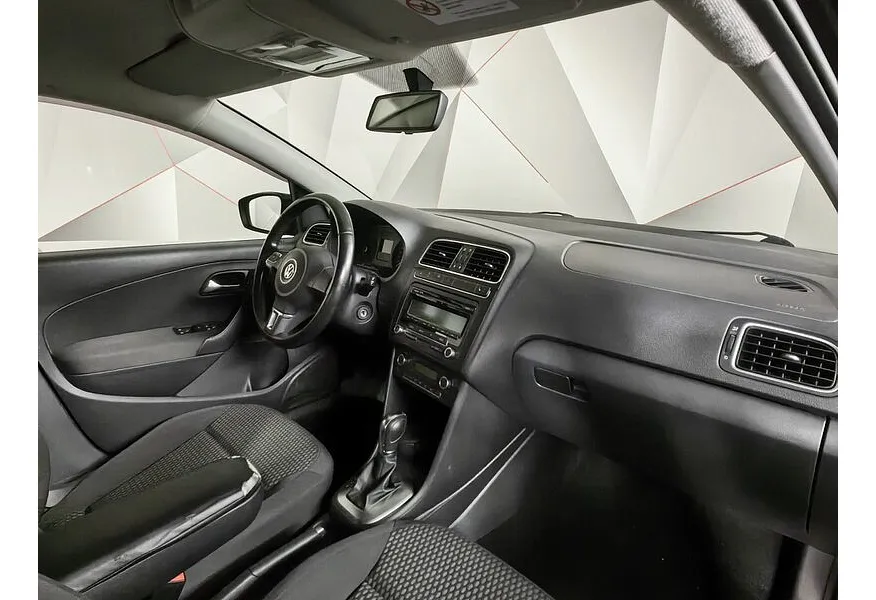 Volkswagen Polo 1.6 Tiptronic (105 л.с.) Черный в АВИЛОН. Слайд №11