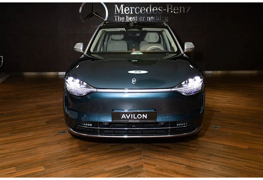 LIVE. Слайд №4