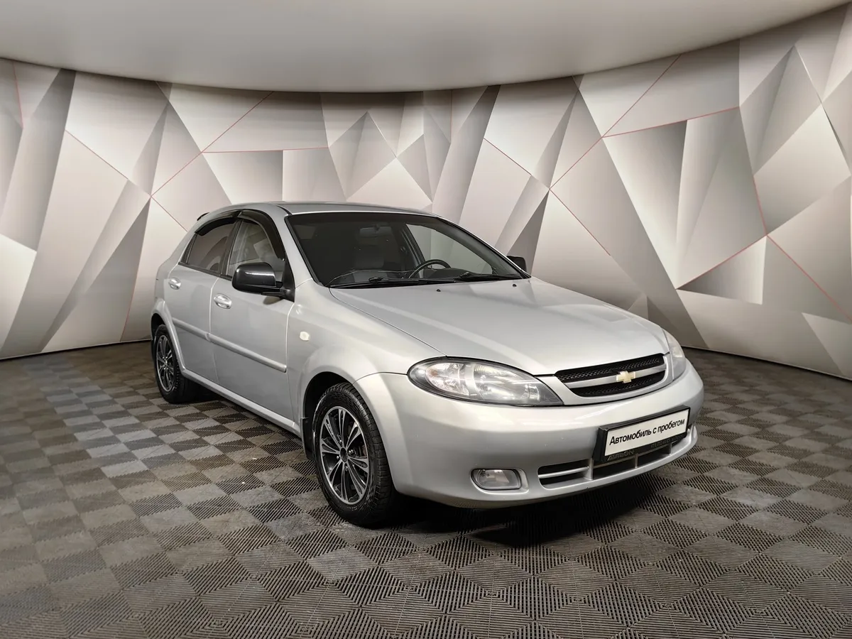 Chevrolet Lacetti 1.4 MT (95 л.с.) Серебристый в АВИЛОН. Слайд №3