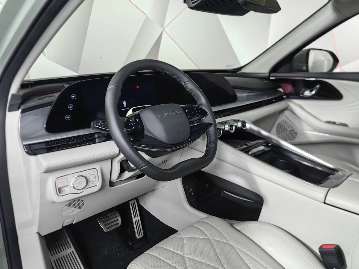 EXEED RX 2.0T DCT 4WD (249 л.с.) Premium Зеленый в АВИЛОН. Слайд №18