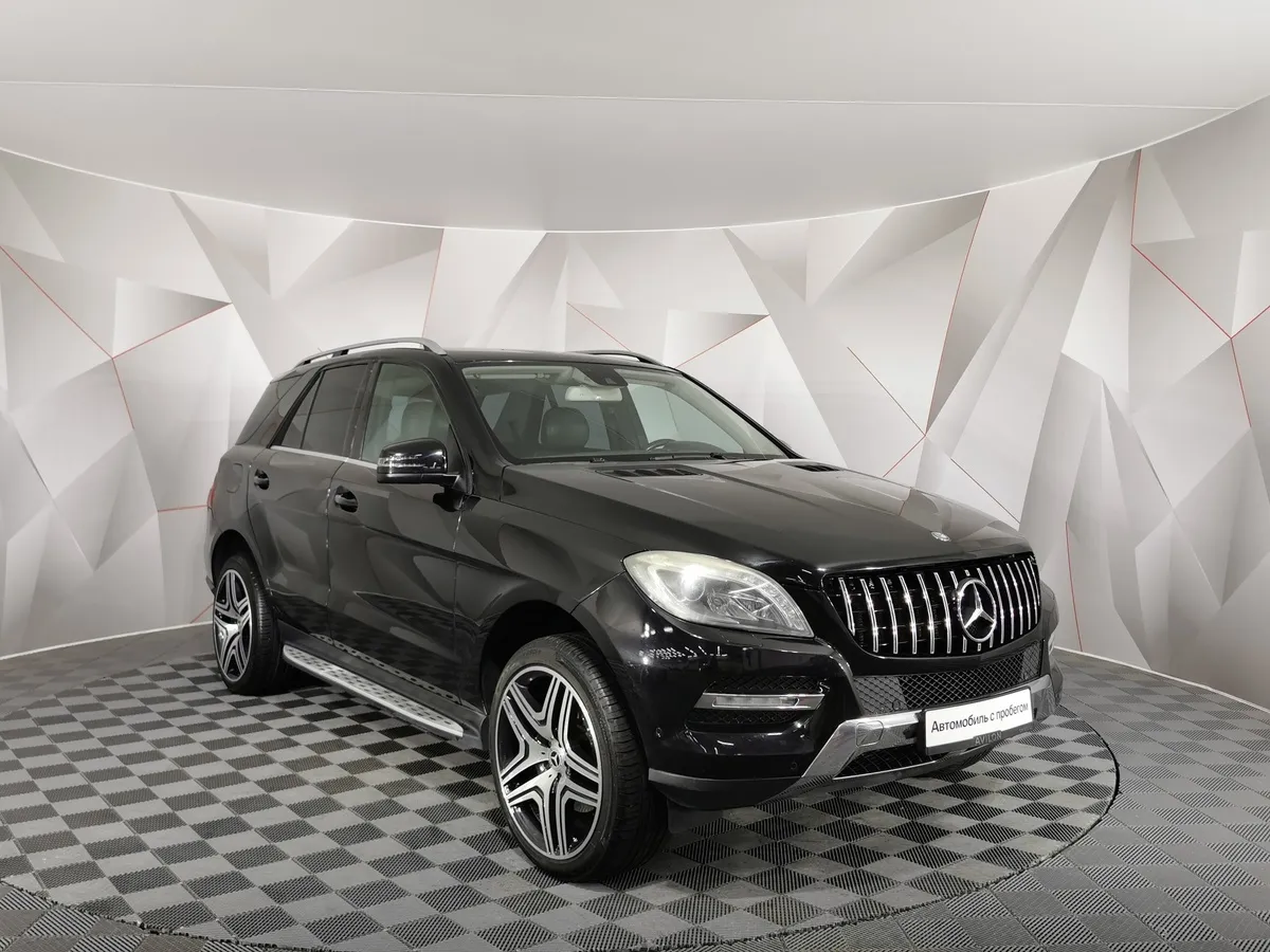 Mercedes-Benz M-Класс ML 350 BlueEfficiency 7G-Tronic Plus 4Matic (306 л.с.) Черный в АВИЛОН. Слайд №3