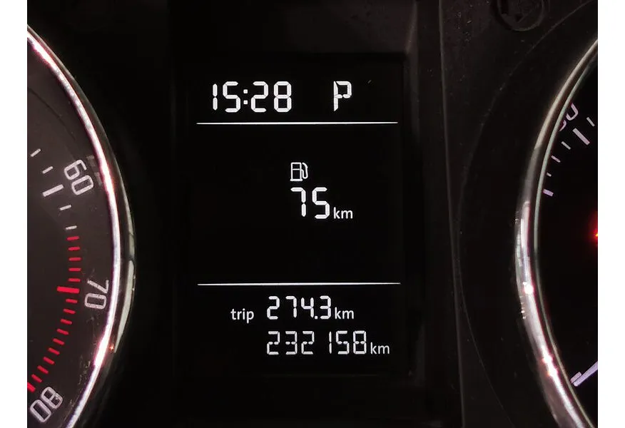 Skoda Yeti 1.2 TSI DSG (105 л.с.) Active Белый в АВИЛОН. Слайд №18