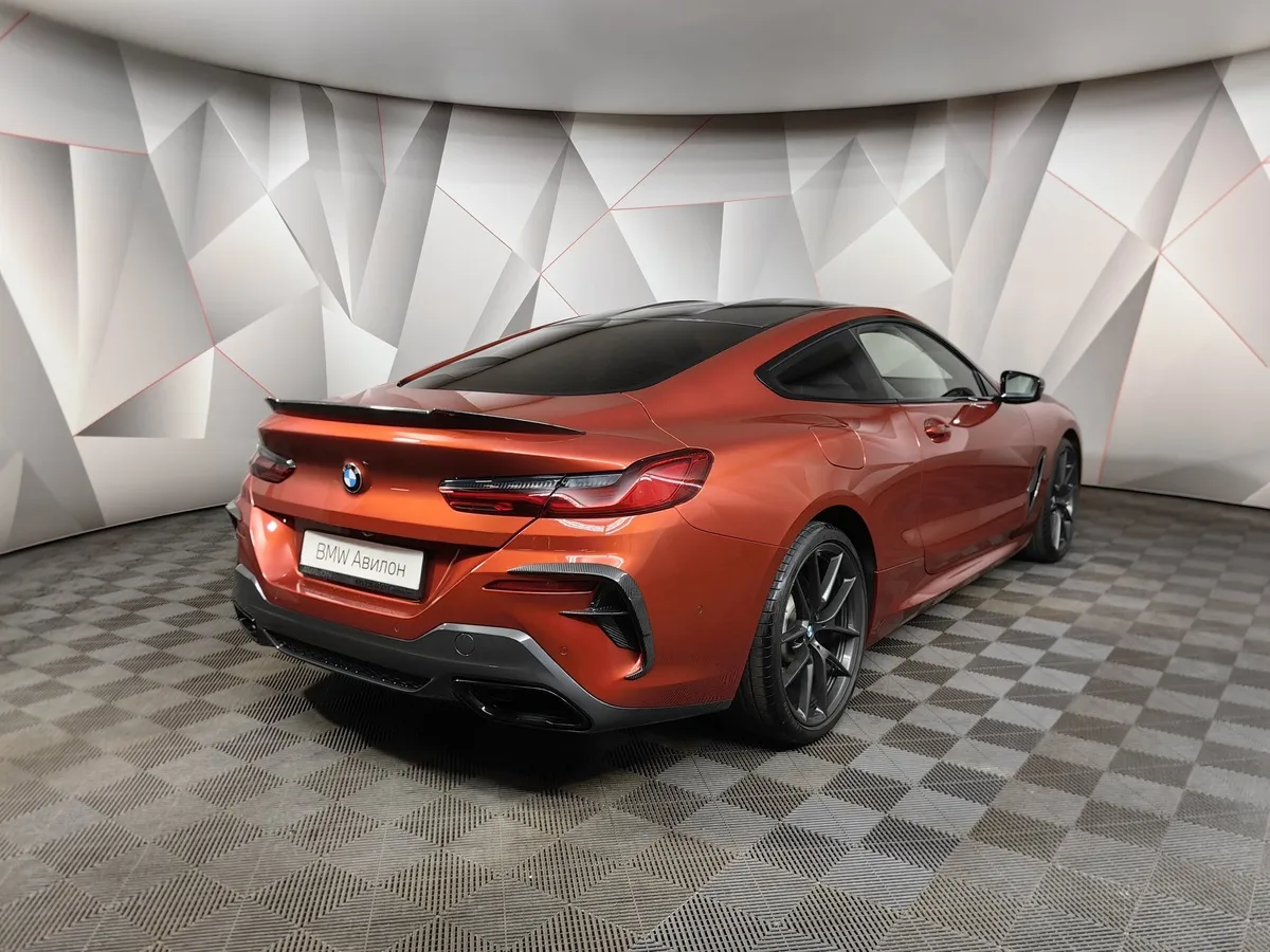 BMW 8 серия 840d Steptronic xDrive (320 л.с.) M Sport Pro Оранжевый в АВИЛОН. Слайд №2