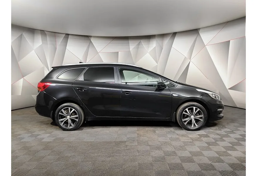 Kia Ceed 1.6 AT (130 л.с.) Classic Черный в АВИЛОН. Слайд №6