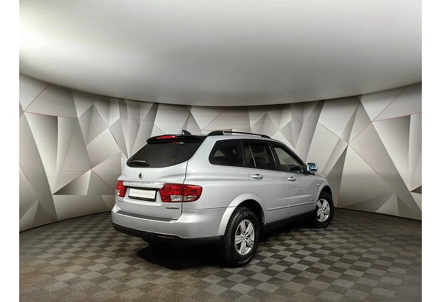 SsangYong Kyron 2.3 E-Tronic 4WD (150 л.с.) Серебристый в АВИЛОН. Слайд №2