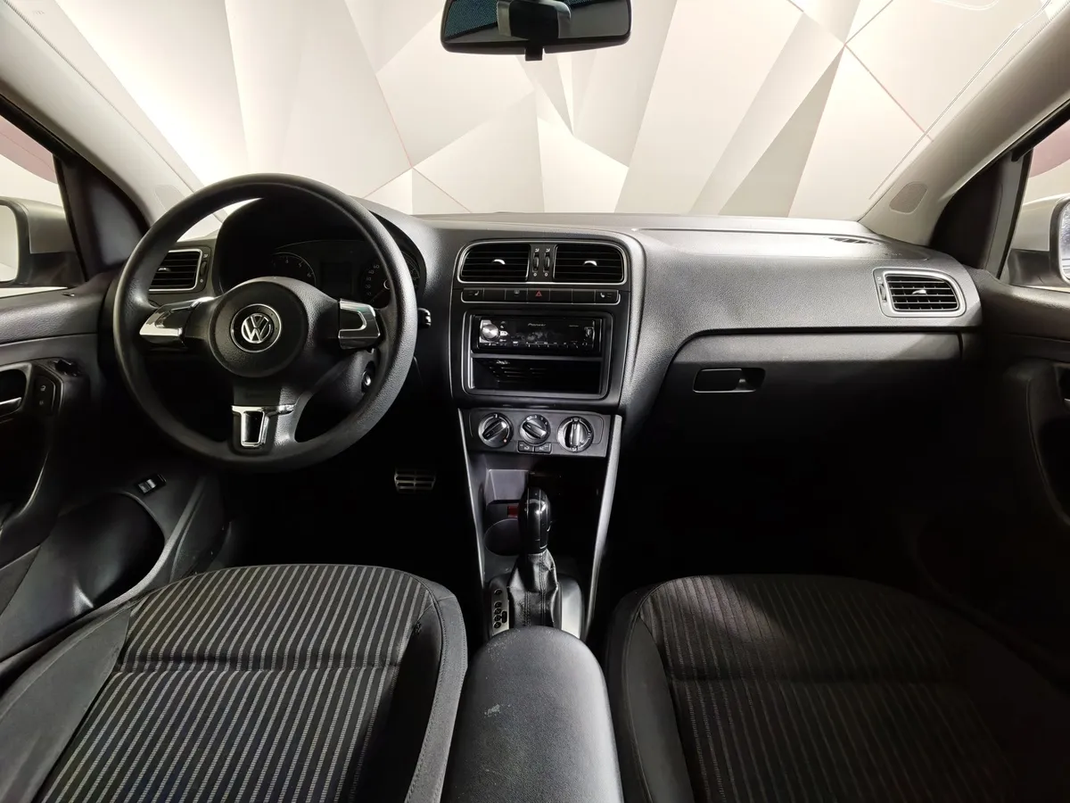 Volkswagen Polo 1.6 Tiptronic (105 л.с.) Comfortline Желтый в АВИЛОН. Слайд №13