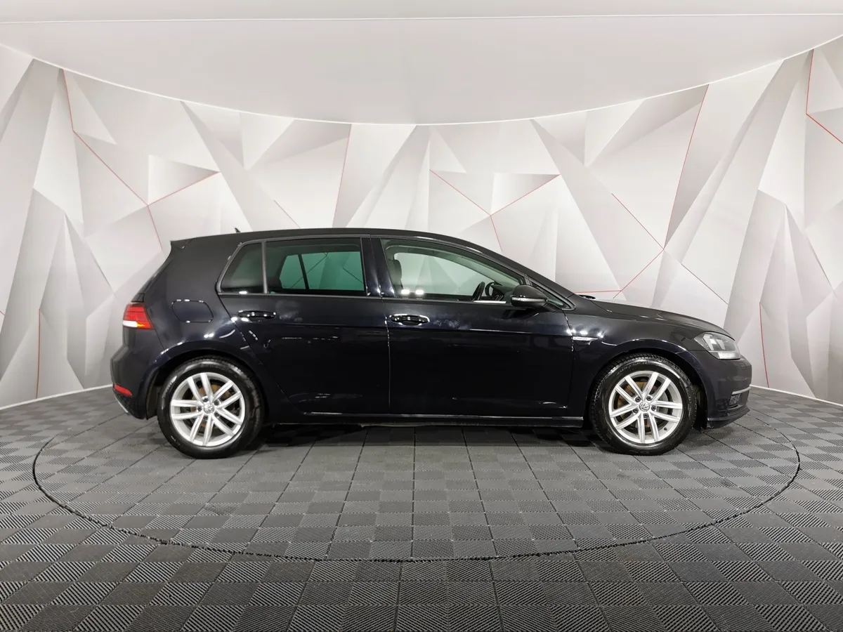 Volkswagen Golf 1.5 TSI DSG (130 л.с.) Черный в АВИЛОН. Слайд №6
