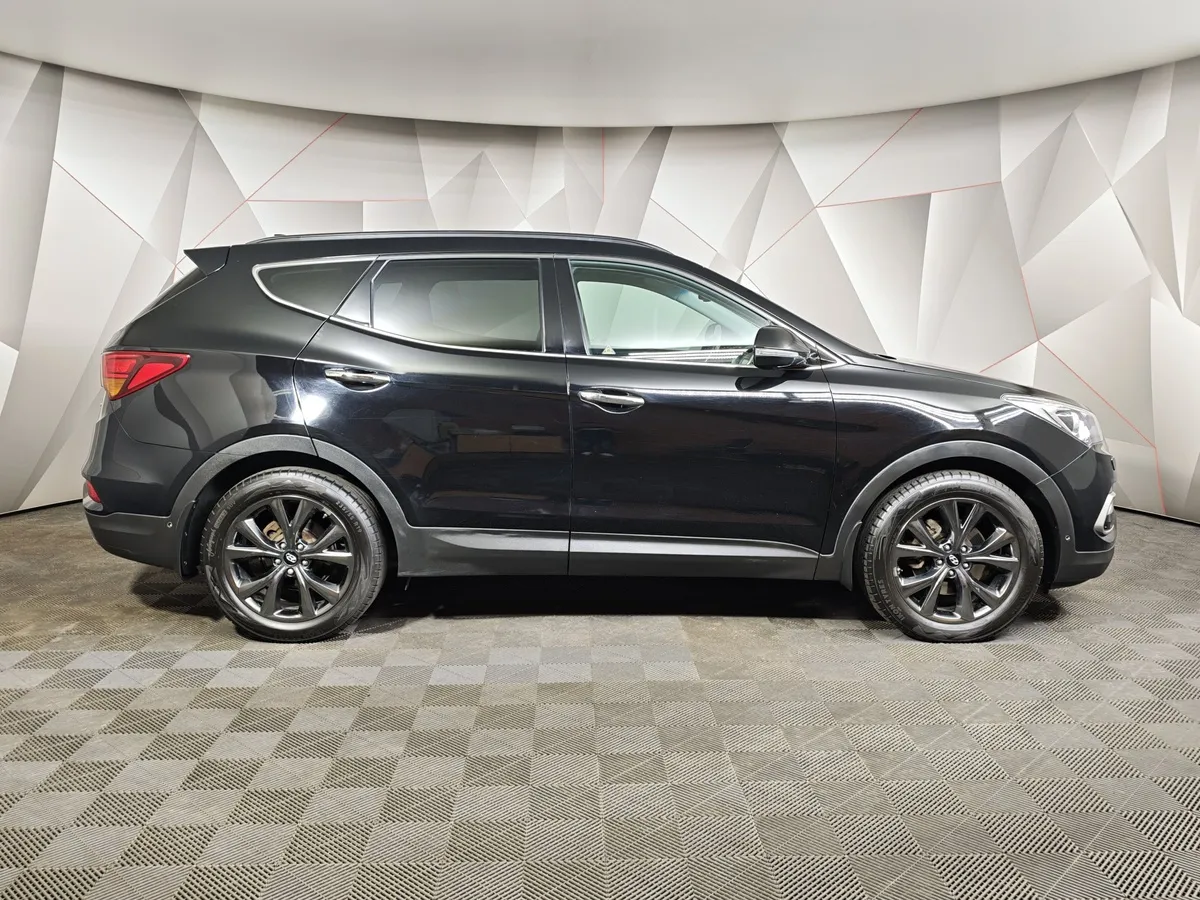 Hyundai Santa Fe 2.4 AT 4WD (175 л.с.) High-tech Черный в АВИЛОН. Слайд №6