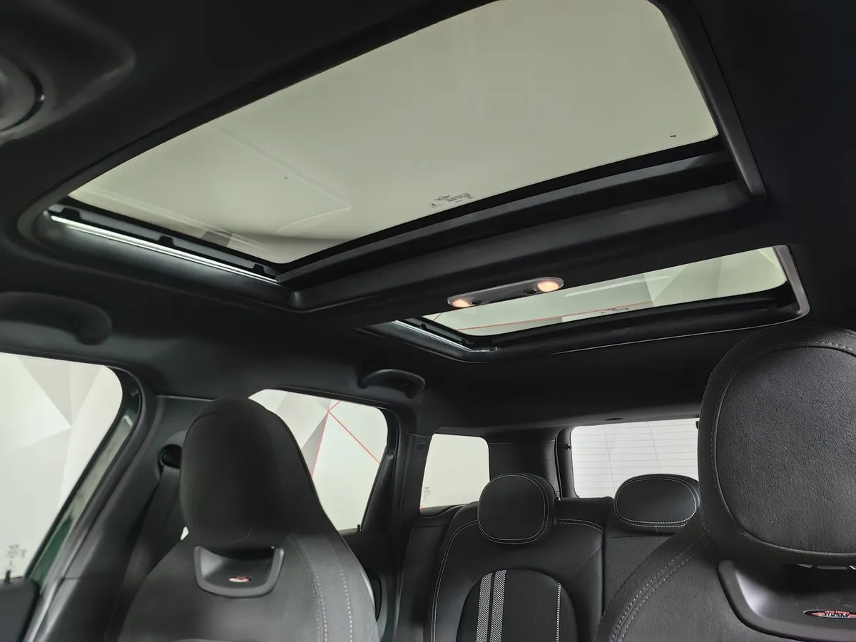 MINI Countryman 2.0 AMT 4WD (204 л.с.) ALL4 Зеленый в АВИЛОН. Слайд №19