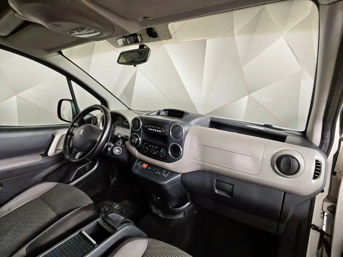 Peugeot Partner 1.6 e-HDi ETG (90 л.с.) Белый в АВИЛОН. Слайд №11