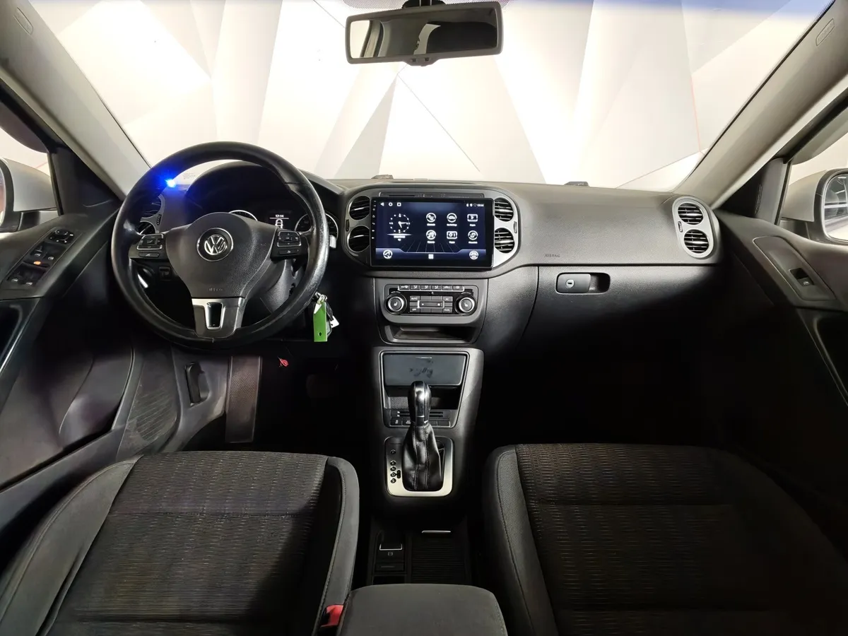 Volkswagen Tiguan 2.0 TSI 4Motion AT (170 л.с.) Track & Field Серый в АВИЛОН. Слайд №14