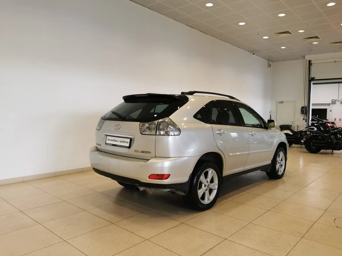 Lexus RX 400h CVT AWD (210 л.с.) Серебристый в АВИЛОН. Слайд №2