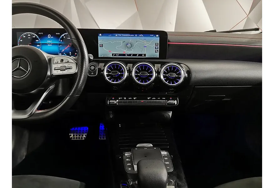 Mercedes-Benz CLA 200 7G-DCT (150 л.с.) Sport Серый в АВИЛОН. Слайд №14