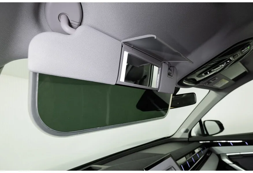 Geely Atlas 2.0T AT 4WD (200 л.с.) Flagship Серебристый в АВИЛОН. Слайд №13