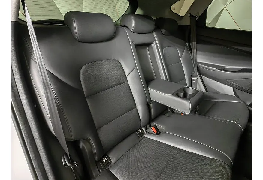 Hyundai Tucson 2.0 (185 л.с.) Diesel-8AT - 4WD Dynamic Белый в АВИЛОН. Слайд №17