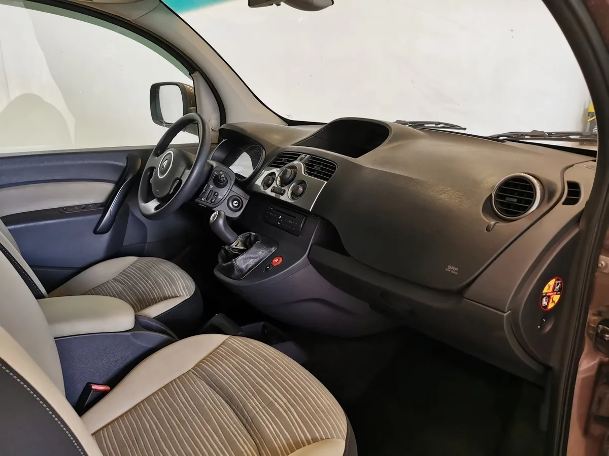 Renault Kangoo 1.6 MT (84 л.с.) Expression Коричневый в АВИЛОН. Слайд №11