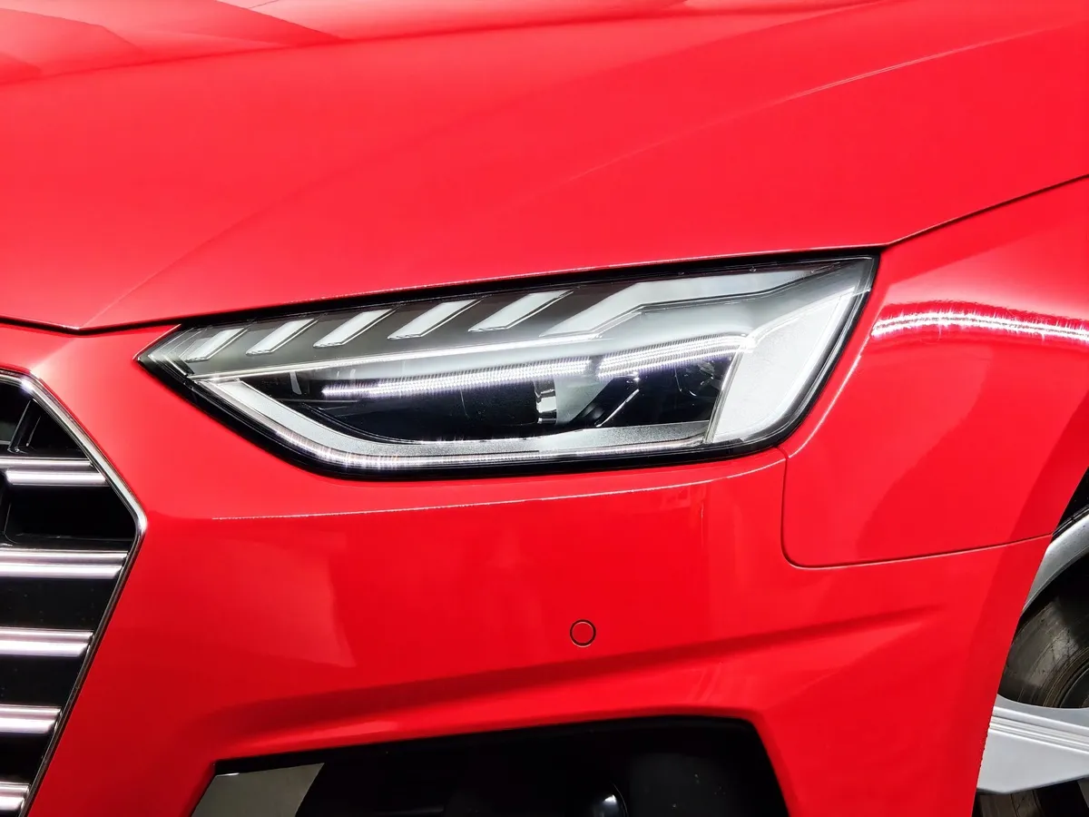 Audi A4 2.0 TFSI S tronic (190 л.с.) Design Красный в АВИЛОН. Слайд №10