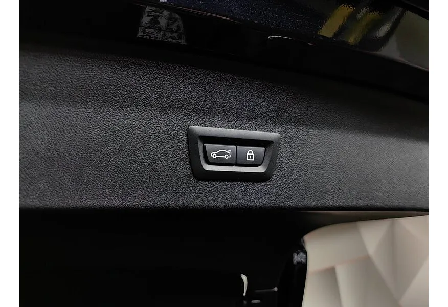 BMW X4 xDrive20d Steptronic (190 л.с.) Черный в АВИЛОН. Слайд №16