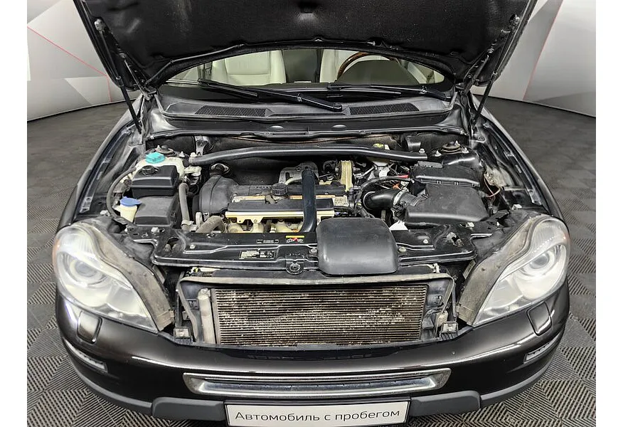 Volvo XC90 2.5 T5 Geartronic AWD (5 мест) (210 л.с.) Черный в АВИЛОН. Слайд №11