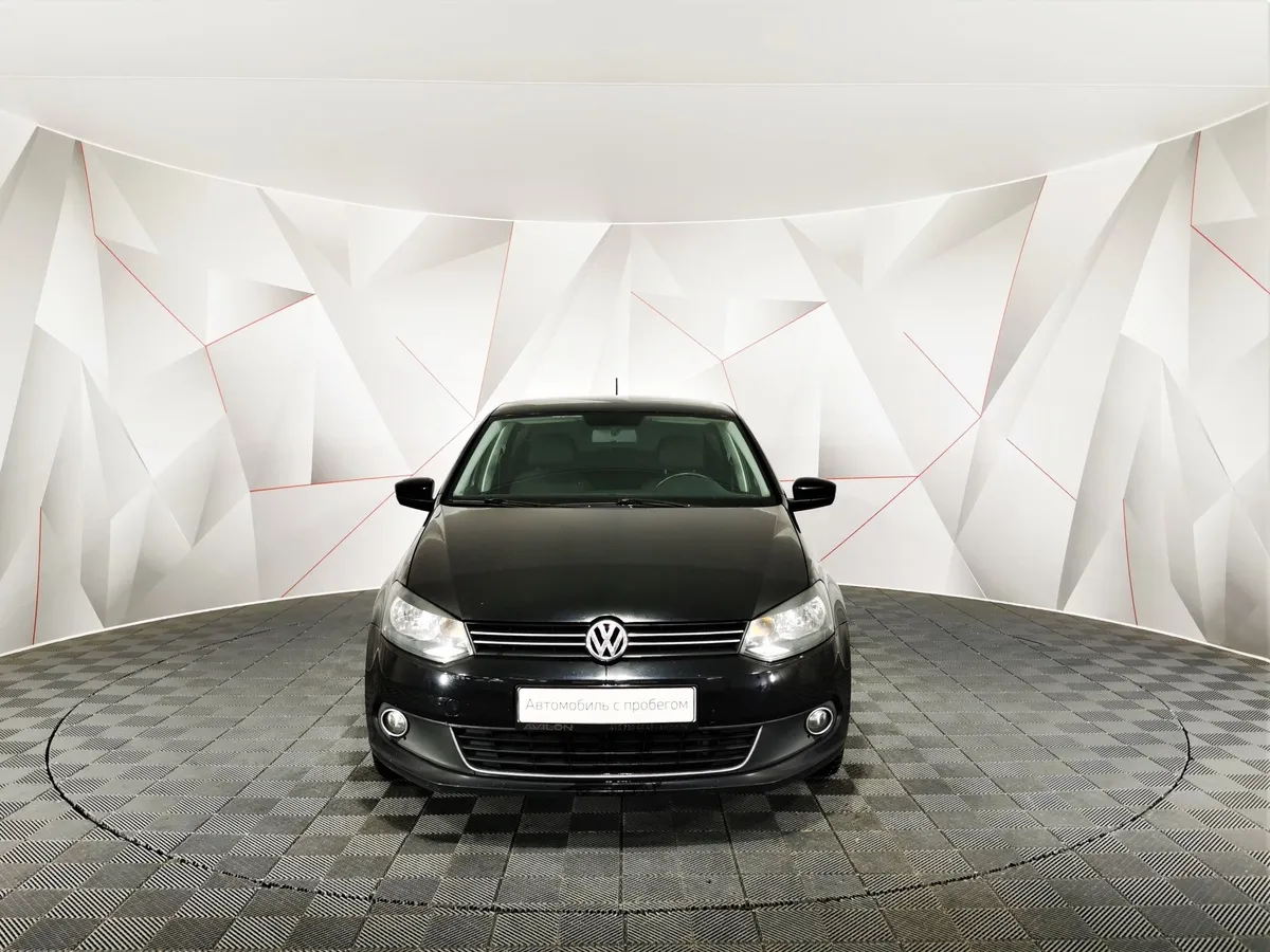 Volkswagen Polo 1.6 MT (105 л.с.) Черный в АВИЛОН. Слайд №7